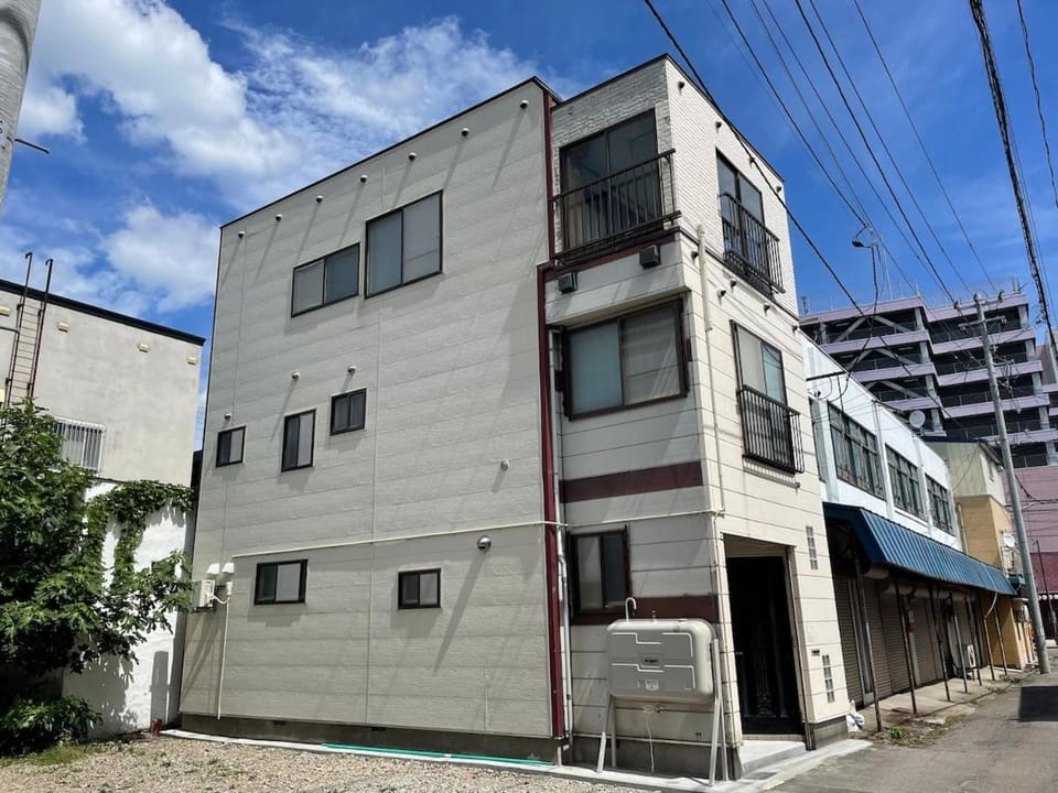 ラメールブルー青森駅ビルから徒歩3分の好立地 Apartment in Japan