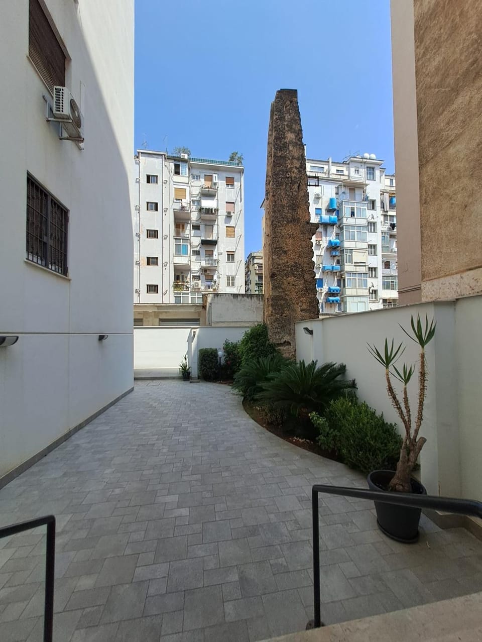 Property building, Inner courtyard view
