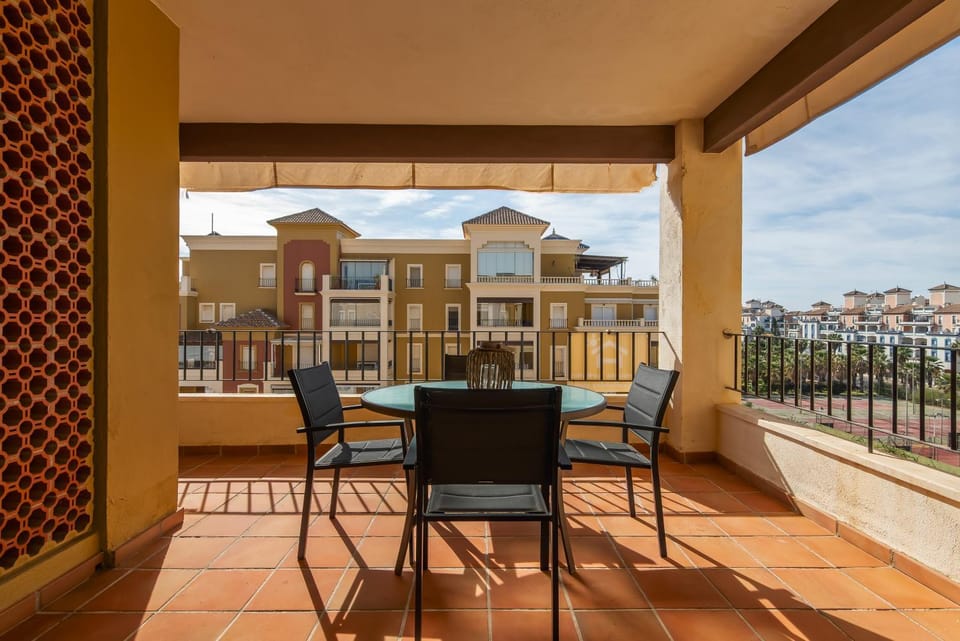 View (from property/room), Balcony/Terrace