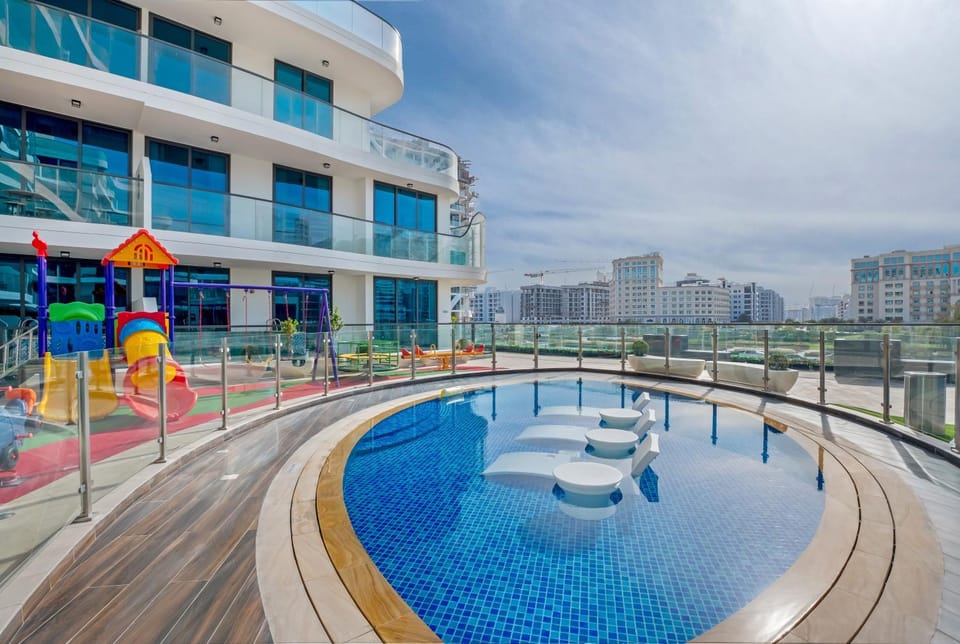 Evening entertainment, Swimming pool
