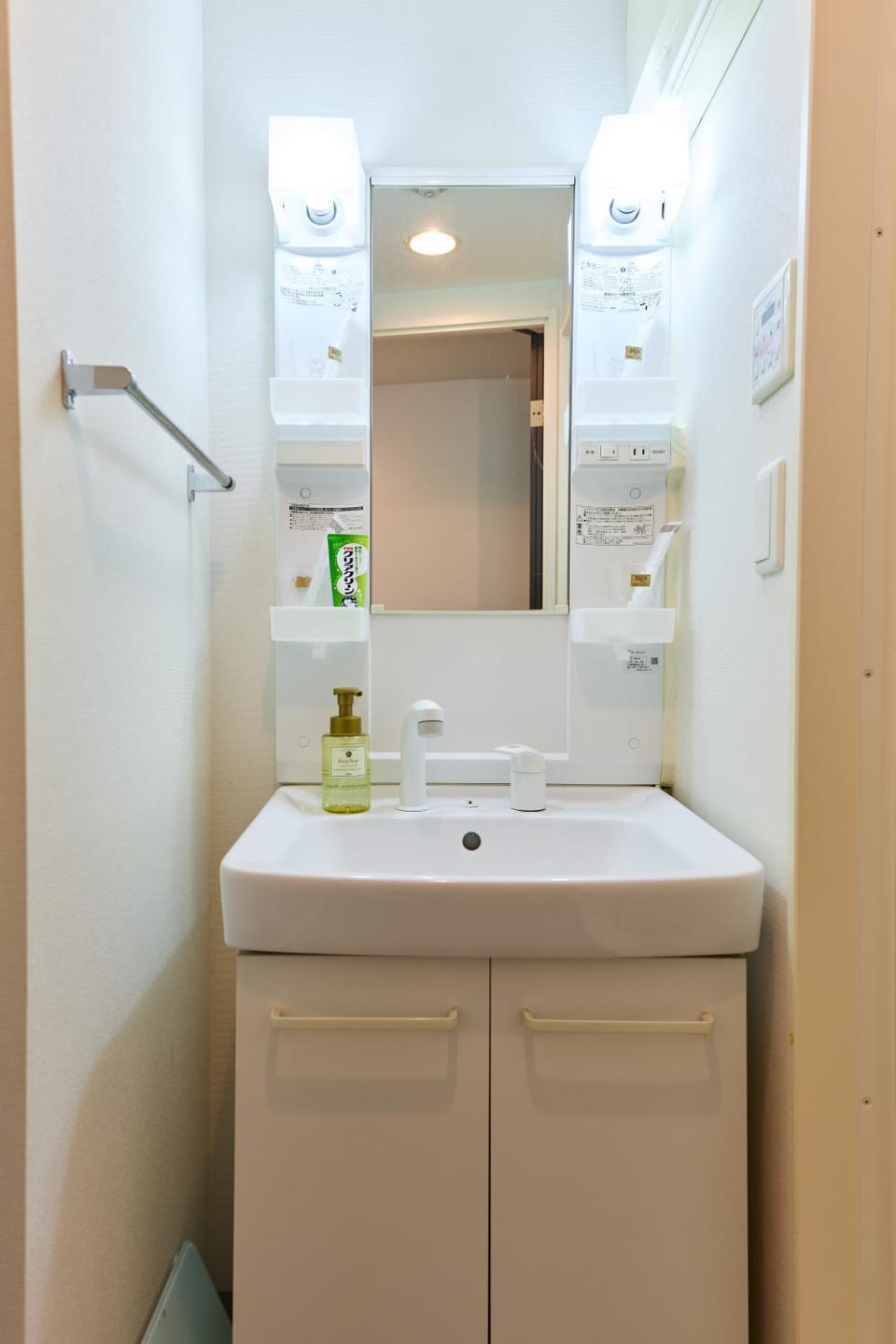 Kure クレシア 心斎橋 島之内 道頓堀 Apartment in Shizuoka Prefecture