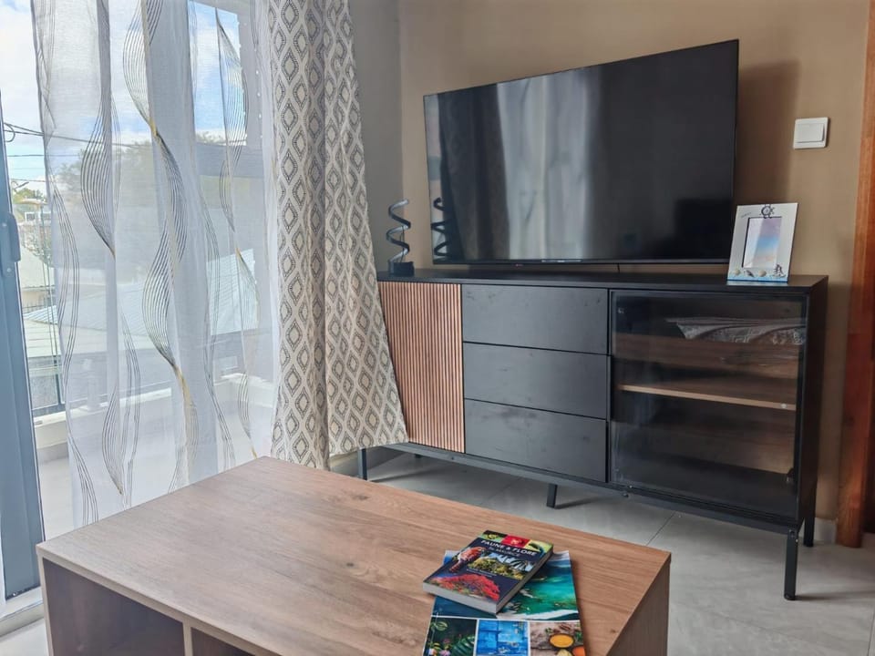 Communal lounge/ TV room, TV and multimedia, Evening entertainment
