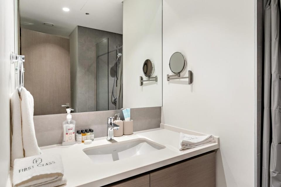 Luxury 2BR Dubai Creek Harbour with Pool, Gym, Parking & Balcony Views Apartment in Dubai
