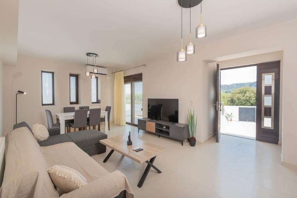 TV and multimedia, Living room, Seating area