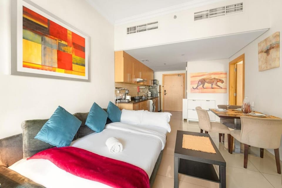 Dubai 1BR Balcony Views Near Miracle Garden Apartment in Dubai