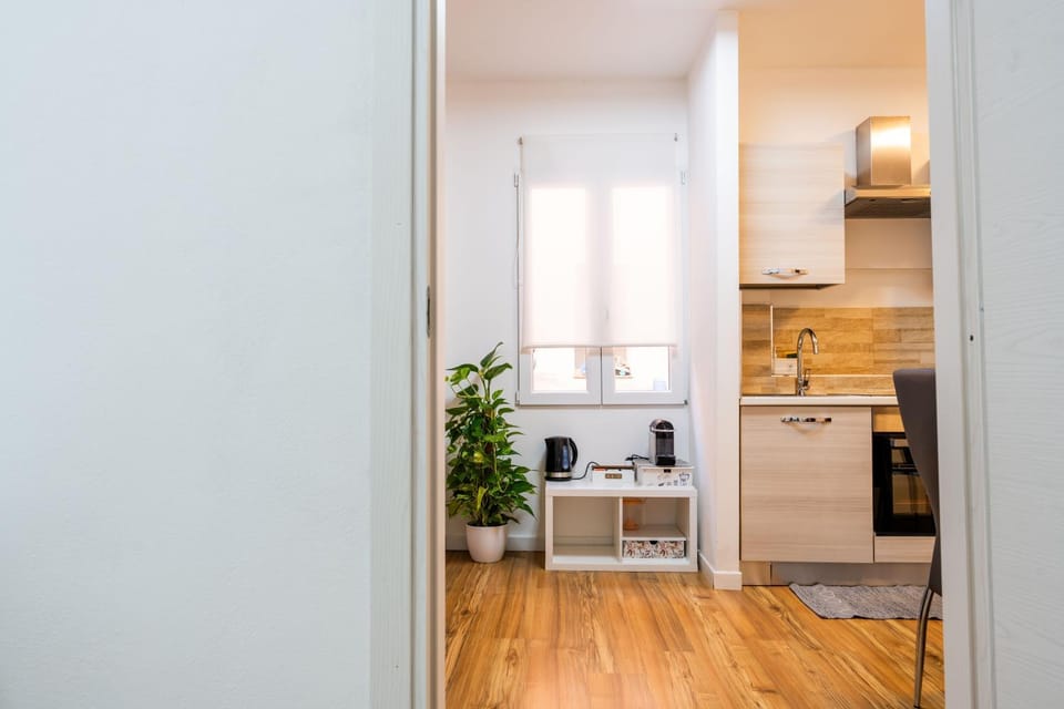 Kitchen or kitchenette, Living room