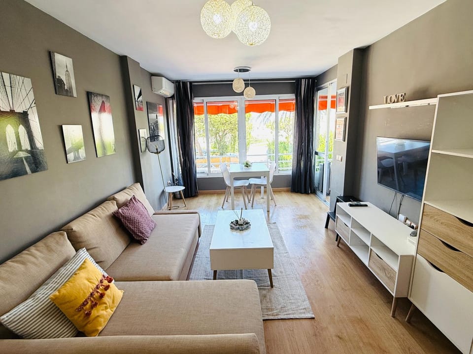 Lounge or bar