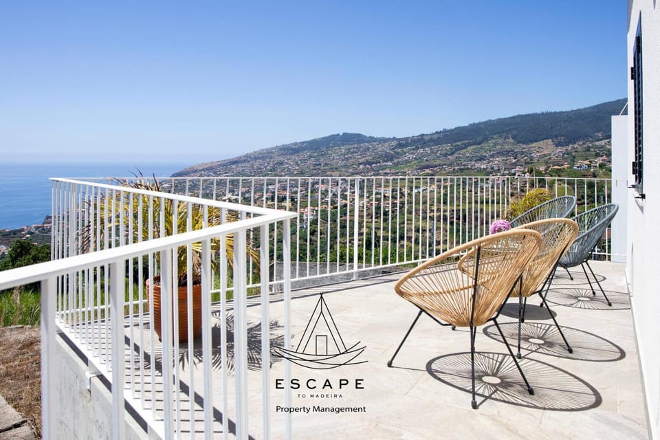 Atlantic Flow House by Escape to Madeira Villa in Madeira District