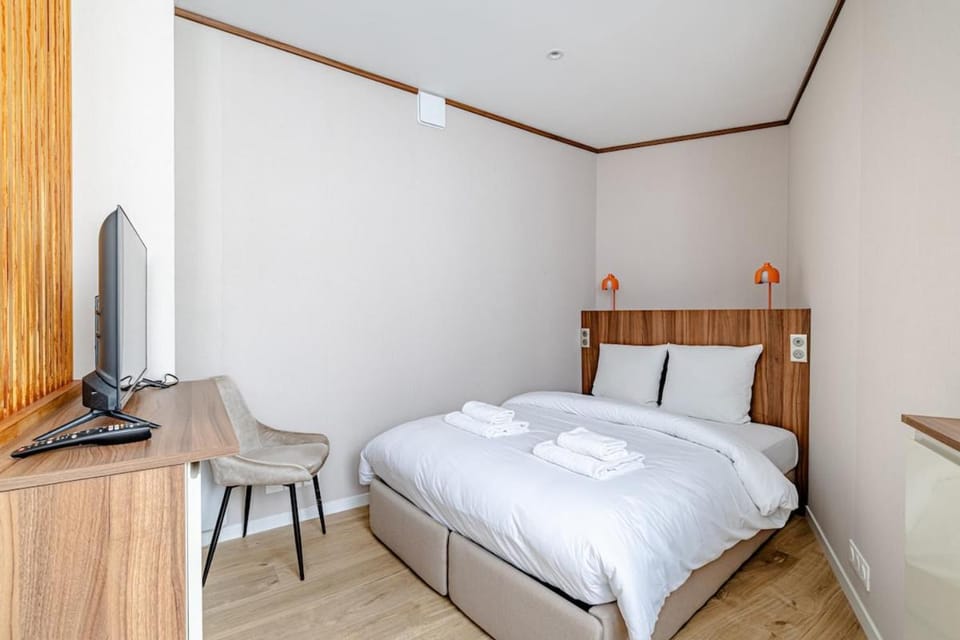 CharmeParisien #2 Personnes # Studio # 19e Apartment in Paris