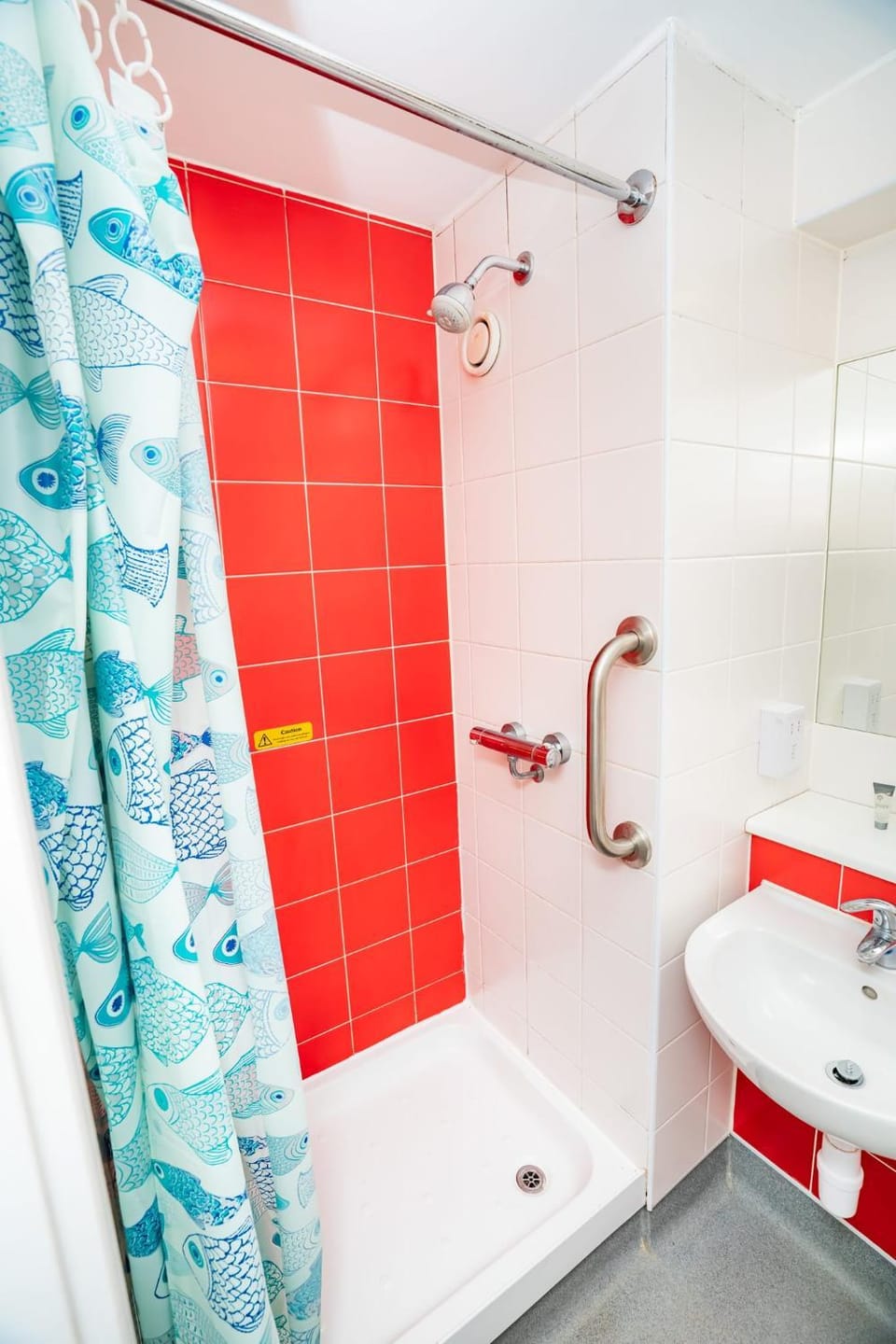 Lovely Modern Central Coventry Budget Studio Apartment in Coventry