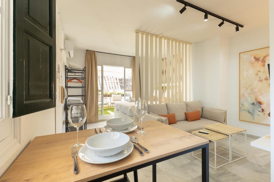 Archeros Deluxe Center by Valcambre Apartment in Seville