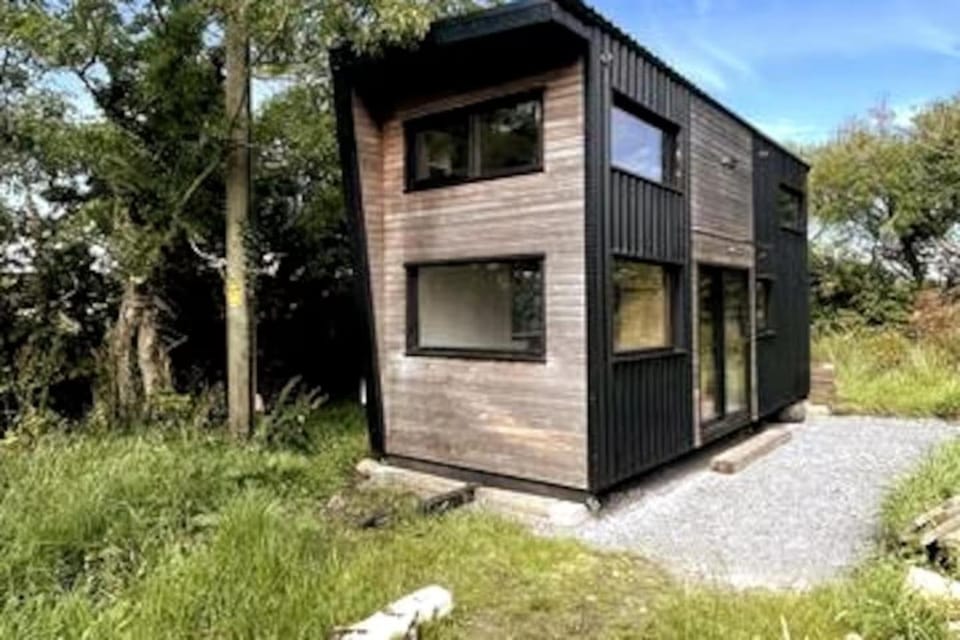 Property building, Garden view