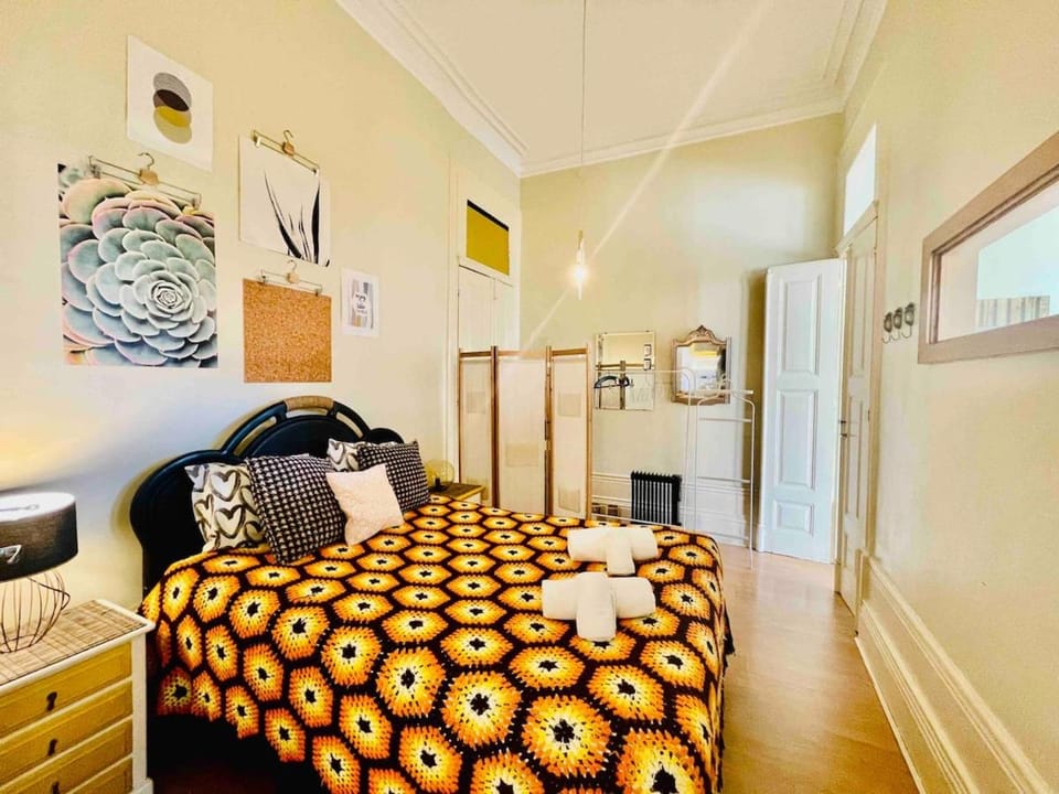 Bed, Bedroom