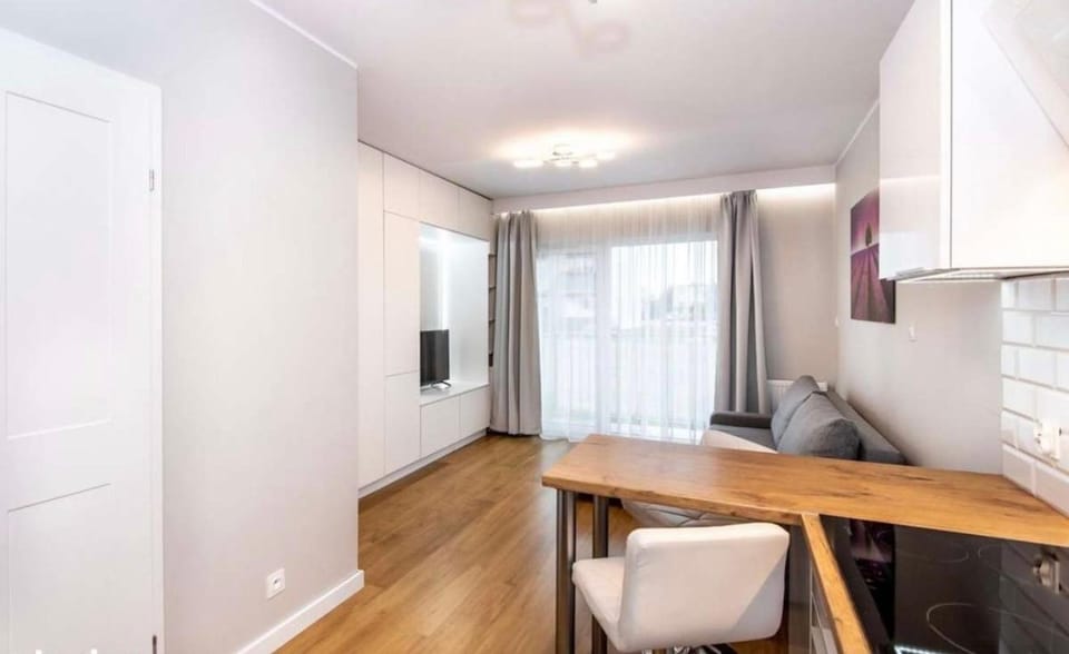 Super-Apartamenty Plewiska Apartment in Poznan