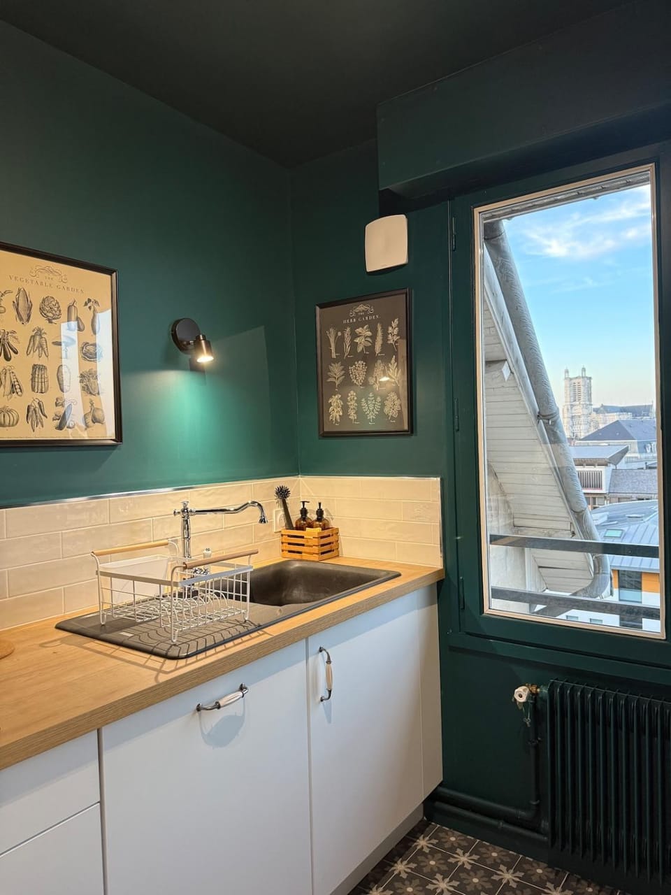 Le Poincaré Apartment in Troyes
