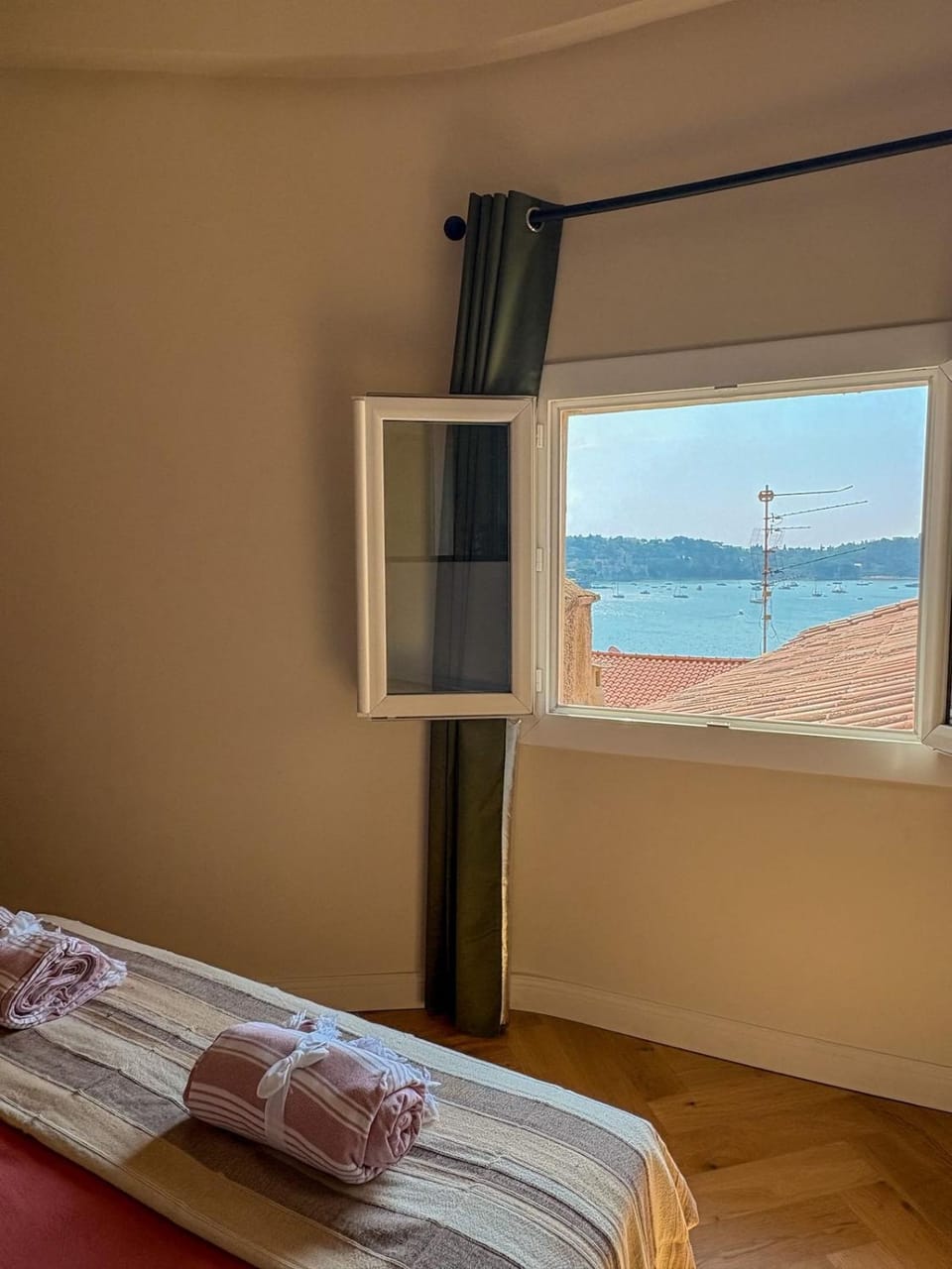 Bedroom, Sea view