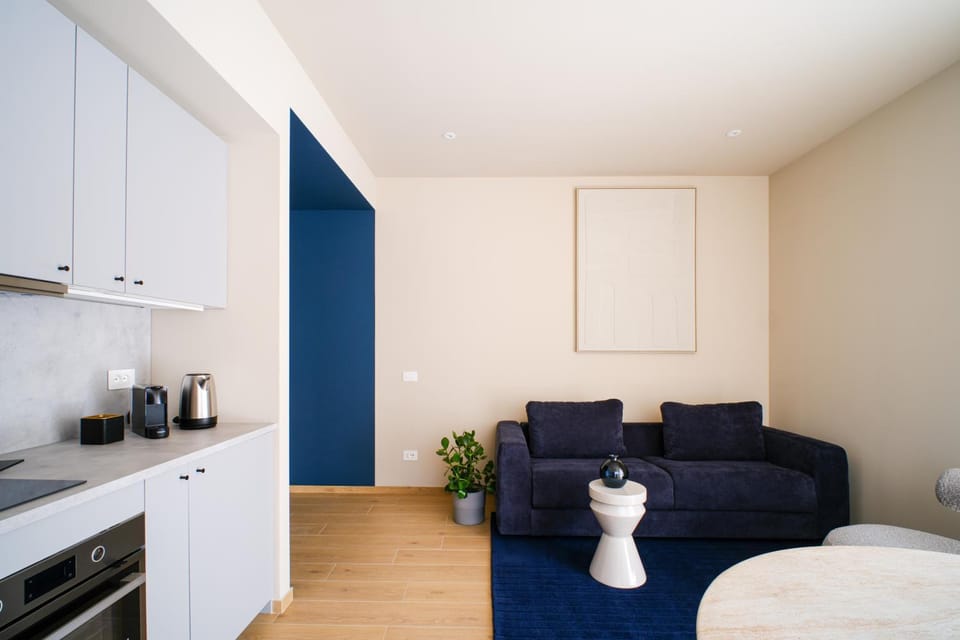 Kitchen or kitchenette, Living room, Seating area, Dining area, pet friendly, stove