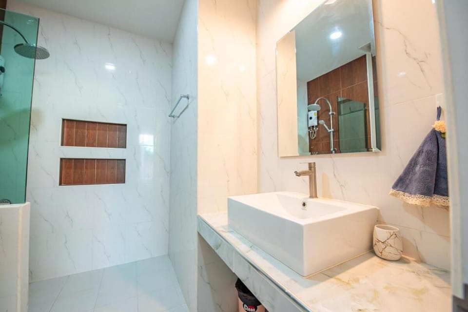 Aqua Bliss Pool Villa Villa in Pattaya City