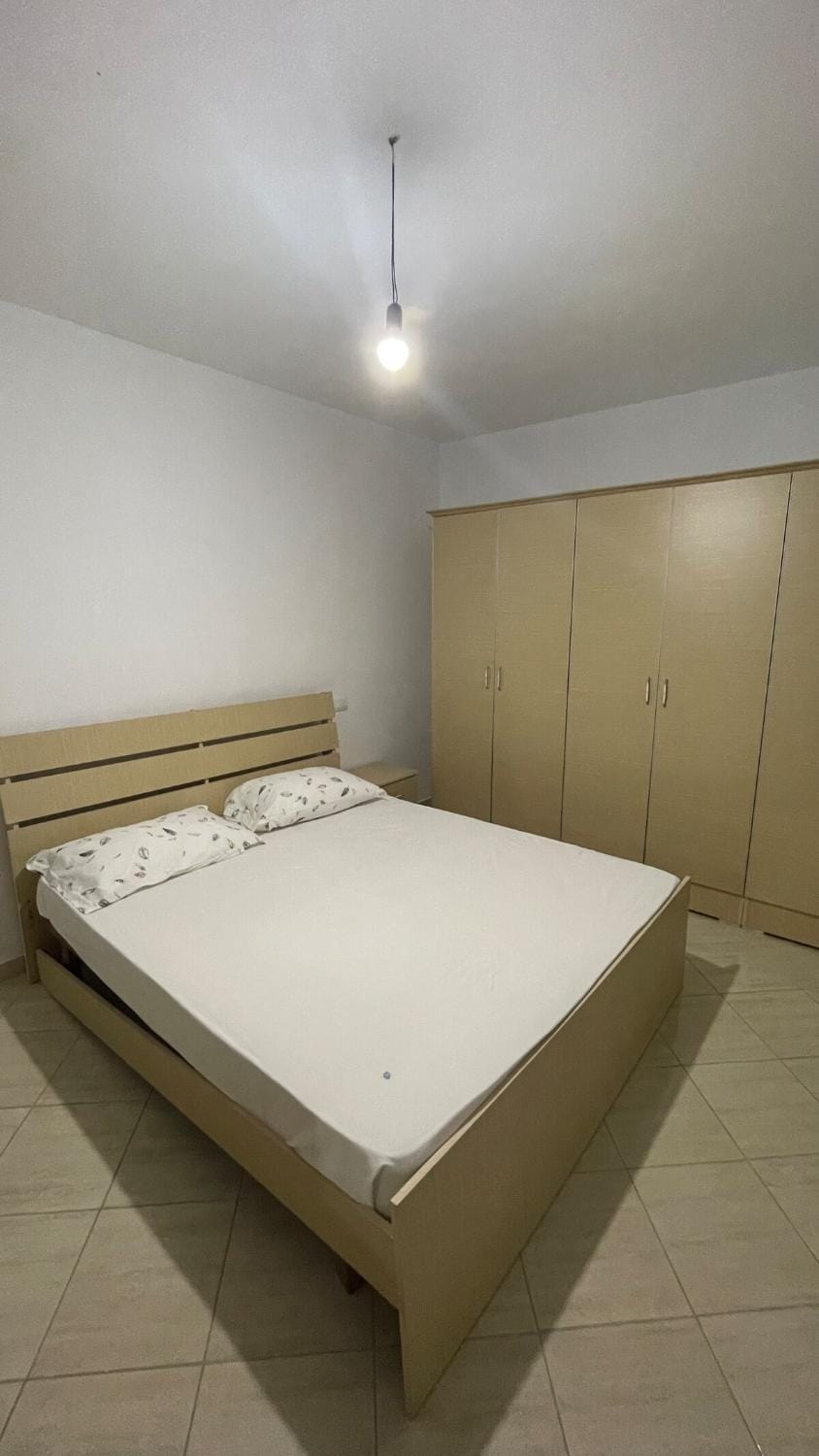 Bed, Photo of the whole room, Bedroom, wardrobe