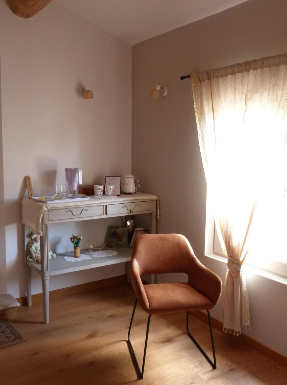 Coffee/tea facilities, Drinks, storage