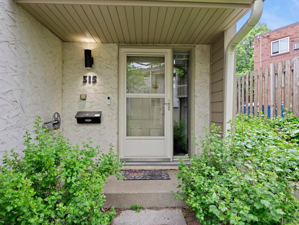 Northeast Urban Retreat House in Minneapolis