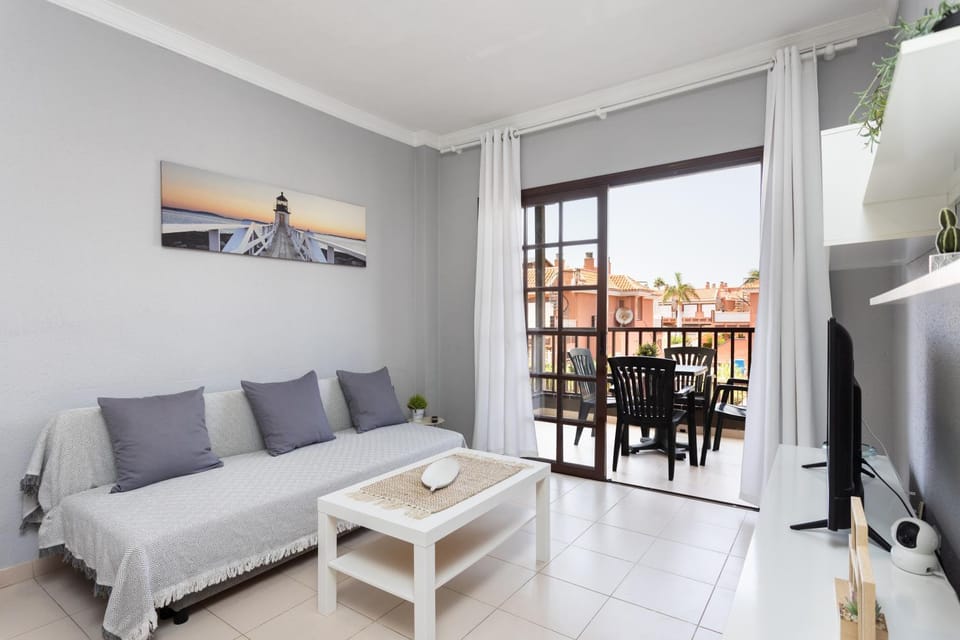 TV and multimedia, Balcony/Terrace, Living room