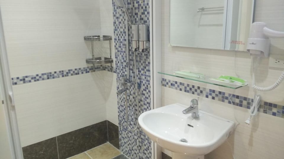 Bathroom, Bedroom