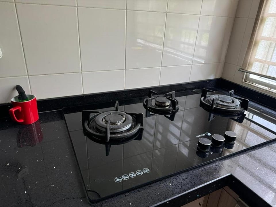 Sumayyah Tulip Quayside Shah Alam - Cozy 4BR Family Stay House in Subang Jaya