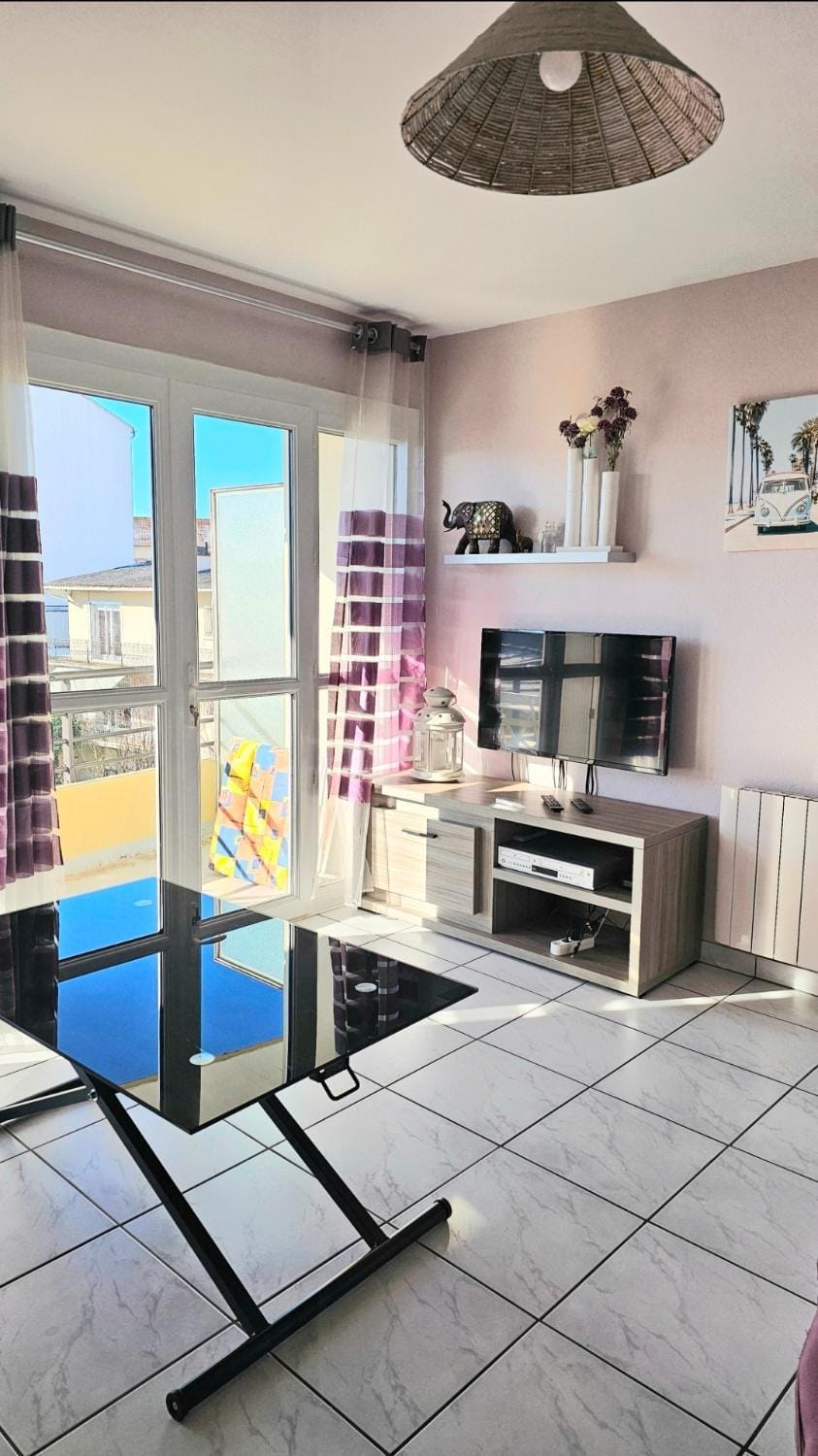 TV and multimedia, Living room