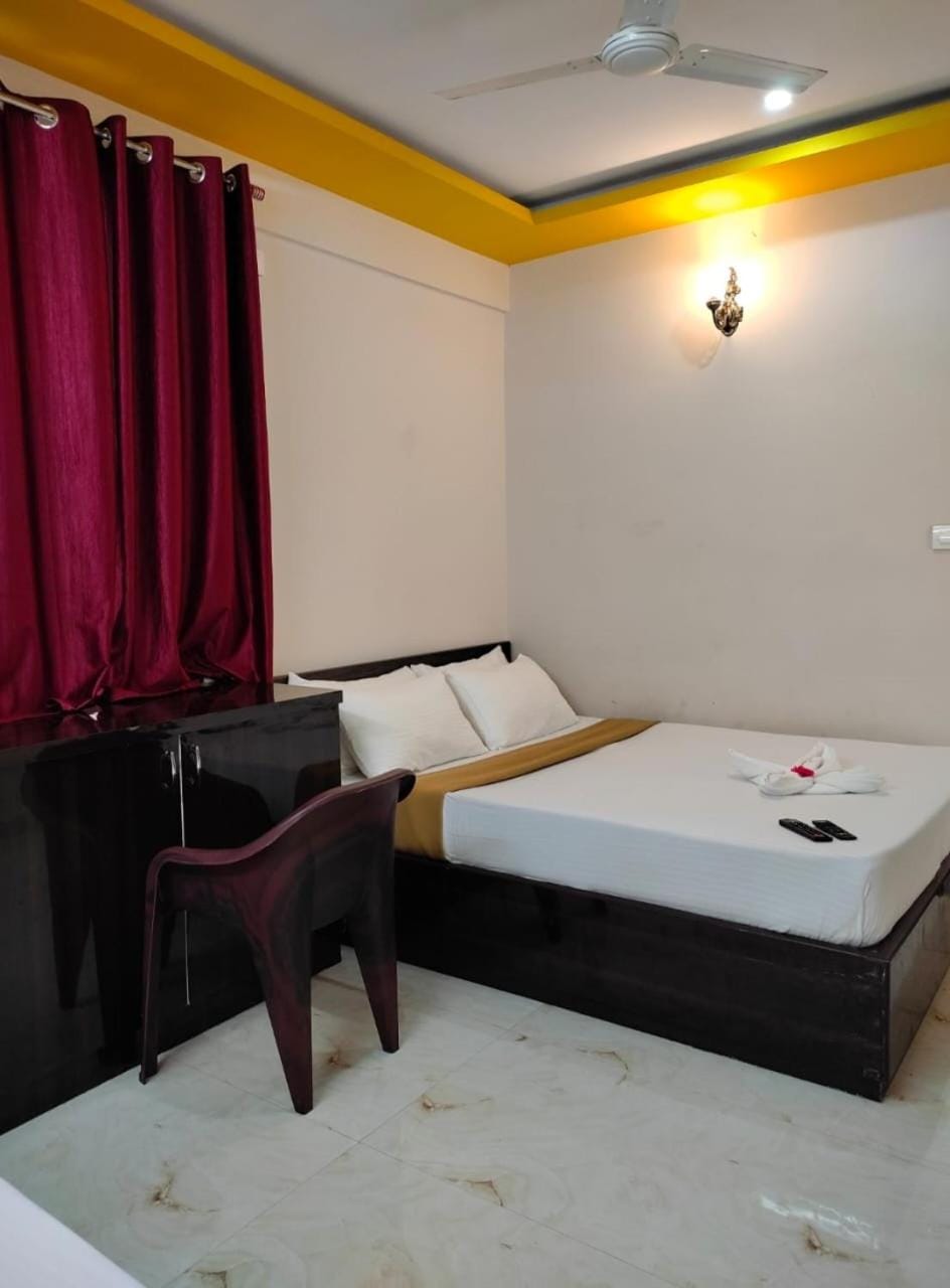 Ashraya Comforts Hotel in Karnataka