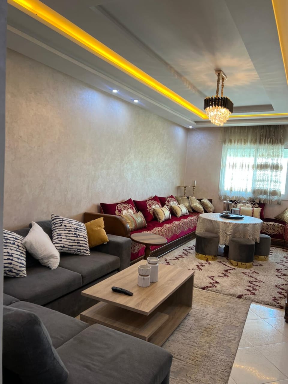 Apartamento delante del campo de fútbol Ibn Battuta Apartment in Tangier