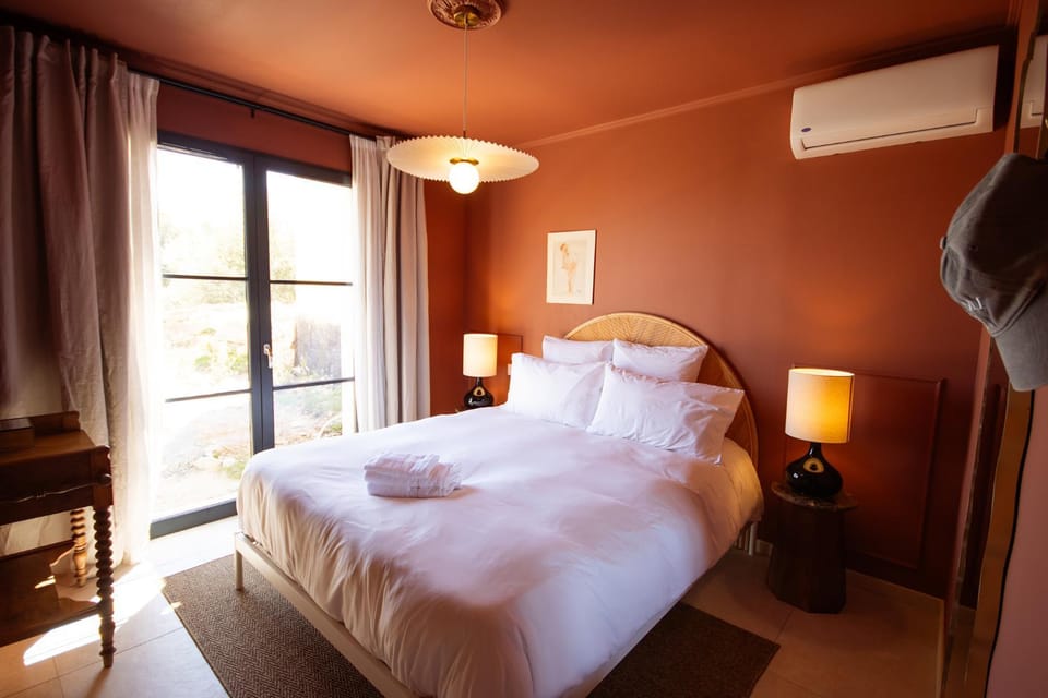 Bed, TV and multimedia, Photo of the whole room, Bedroom, heating, heating, air conditioner, air conditioner