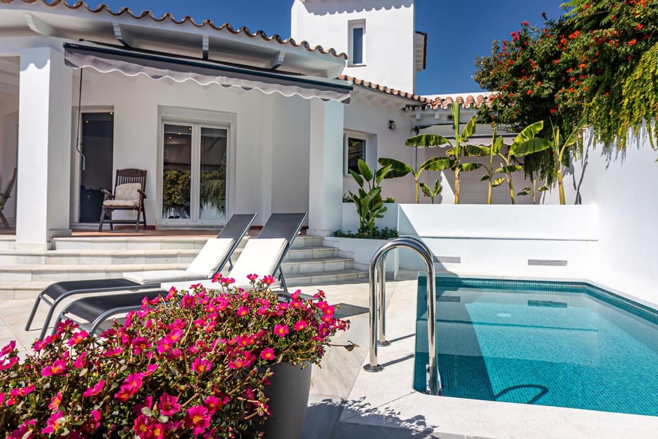 Patio, Swimming pool