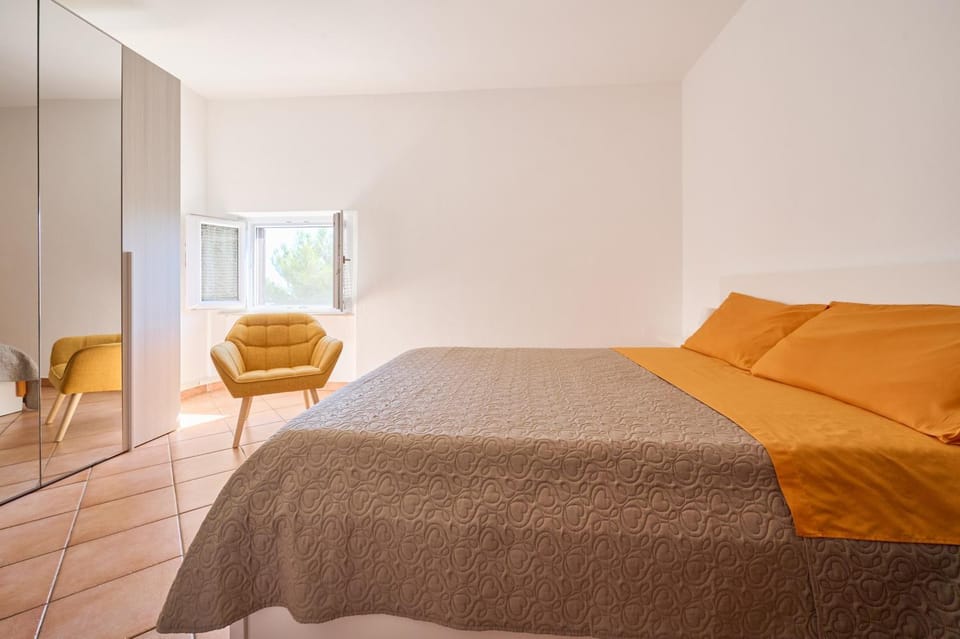Living room, Bedroom