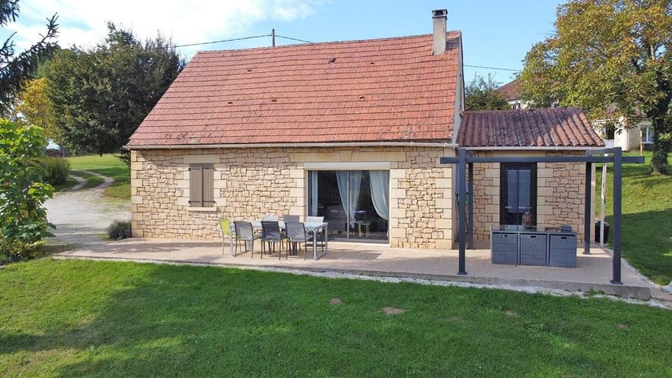 La Maison Martin clim piscine privée proche Sarlat House in Nouvelle-Aquitaine