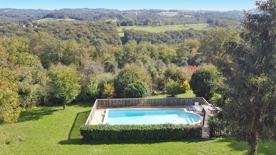 La Maison Martin clim piscine privée proche Sarlat House in Nouvelle-Aquitaine