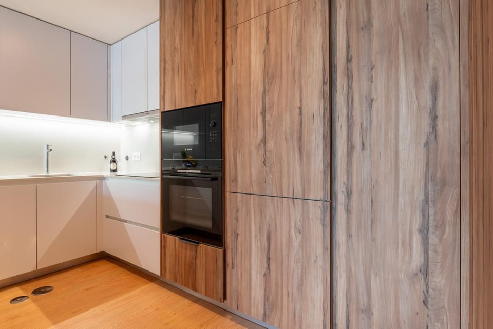 Kitchen or kitchenette, oven, stove