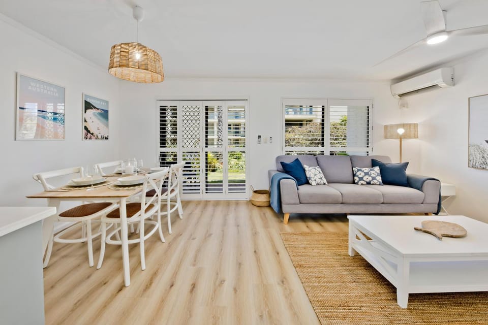 Sandy Toes Designer Lux Coastal Ground Floor Apartment hotel in Perth