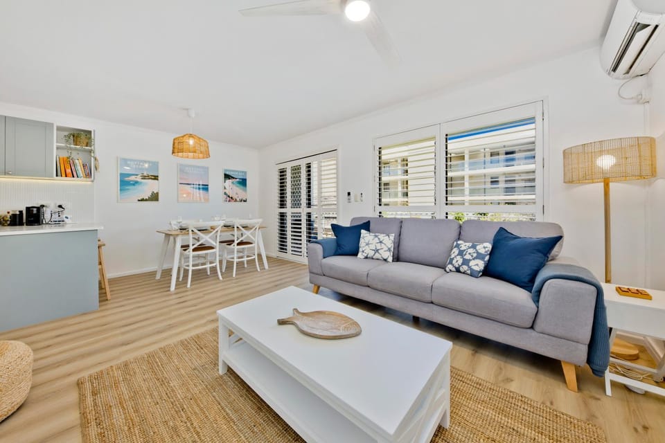 Sandy Toes Designer Lux Coastal Ground Floor Apartment hotel in Perth