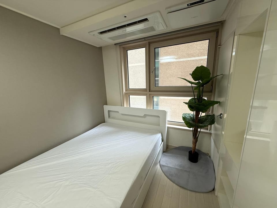 gangnam sinnonhyeon #2810 Apartment in Seoul