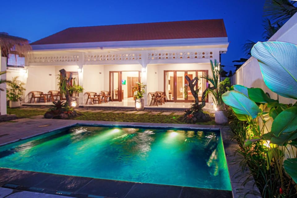 Property building, Night, Pool view, Swimming pool