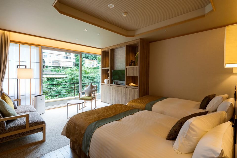 Bed, Photo of the whole room, Bedroom, River view