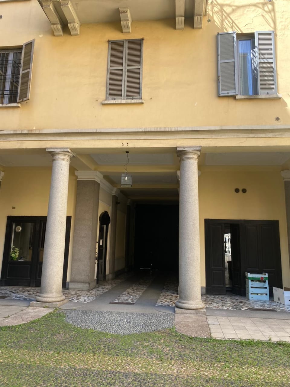 Bocconi Color Apartment Apartment in Milan