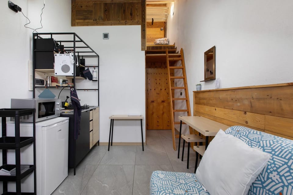 Property building, Living room