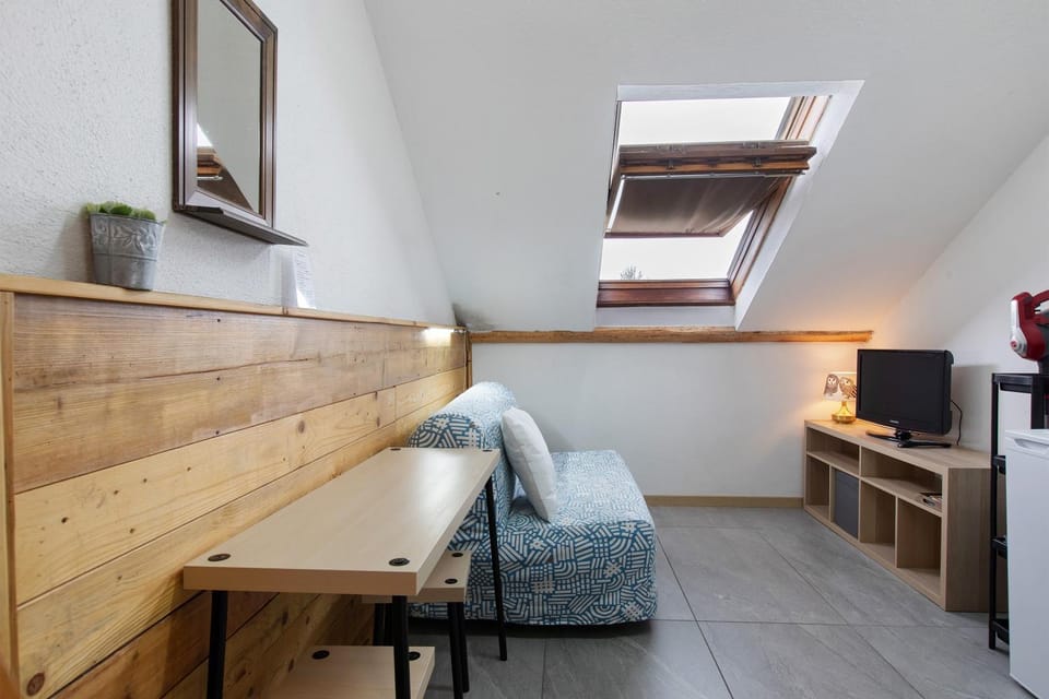 Property building, Living room