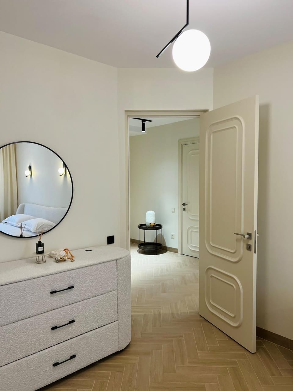 Stylish 2 BR Prime Location Apartment in Yerevan