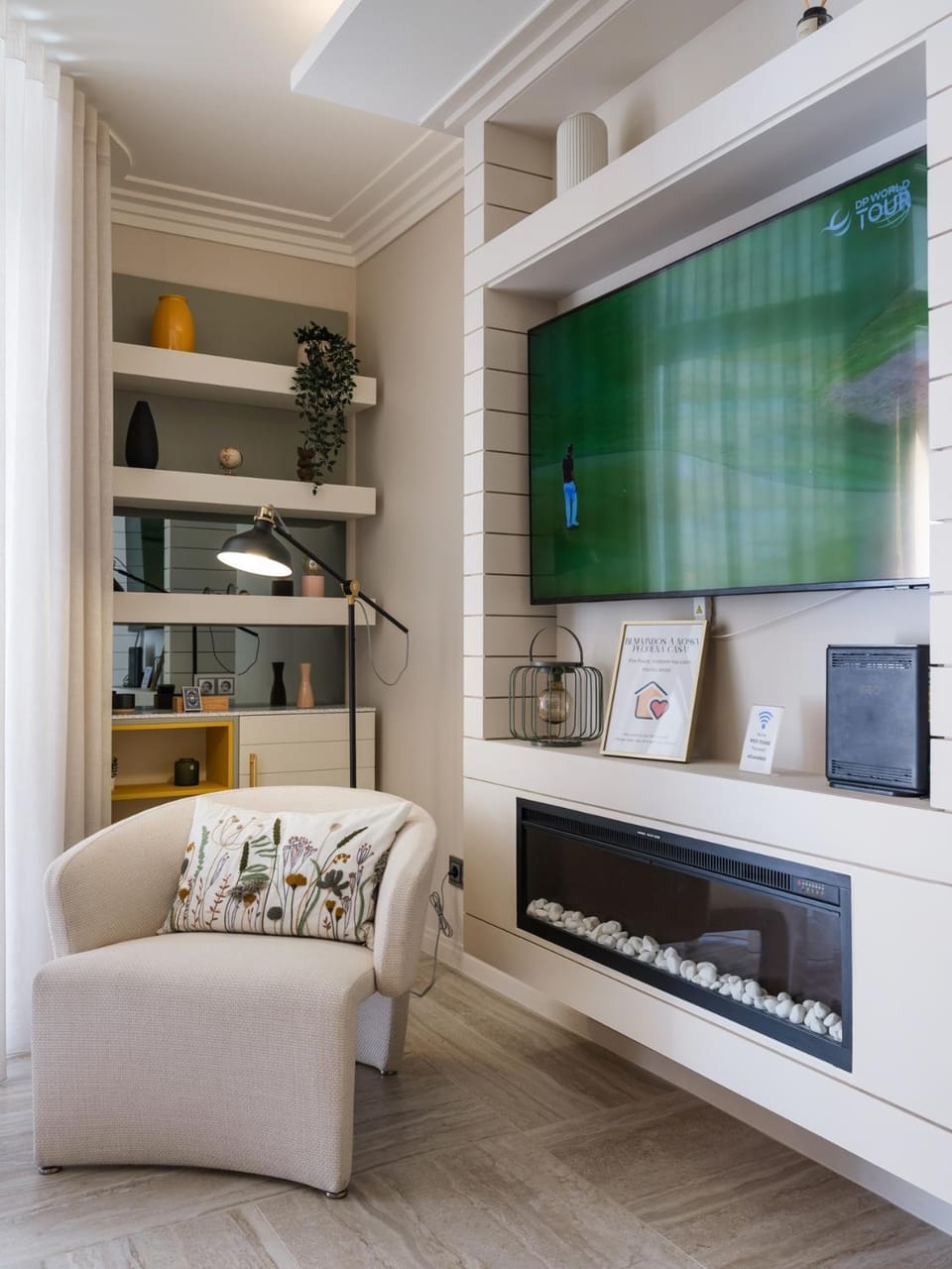 Living room, fireplace