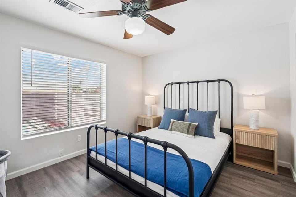 Kid's Favorite - Splash Pad - Pool - Playground House in Tempe