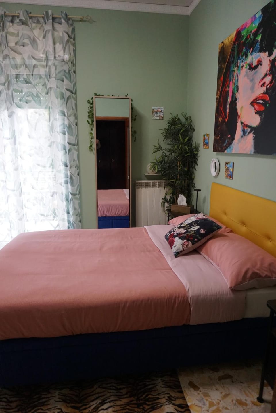 Bed, Balcony/Terrace, Photo of the whole room, Bedroom, locker