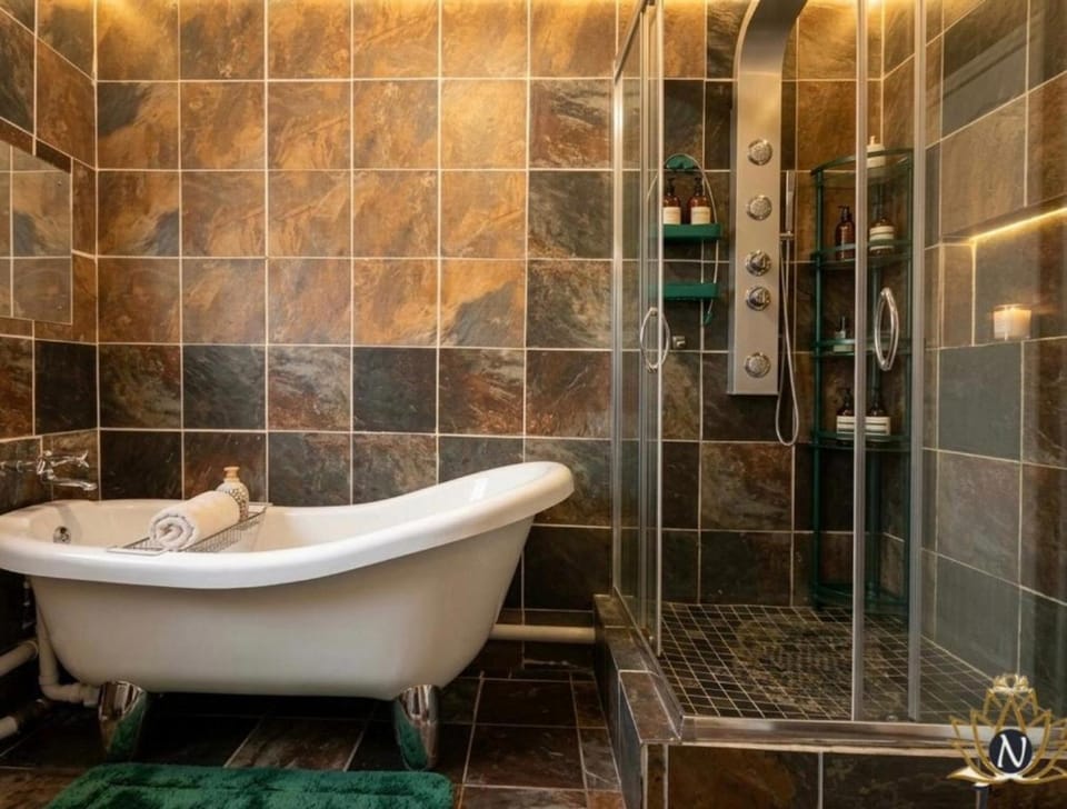 Shower, Bathroom, Bath, towels